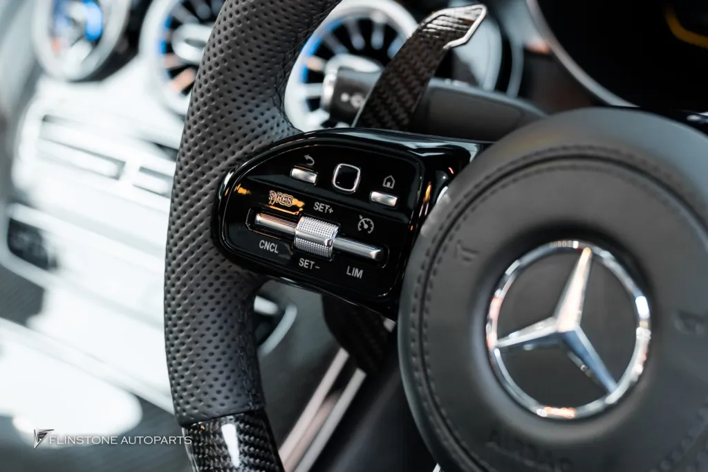 Mercedes Benz C205 方向盘