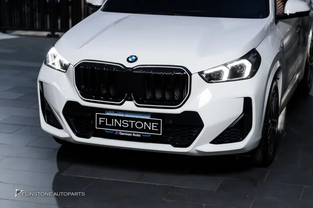 BMW x1 U11 เบรคแท้ กระจัง LED