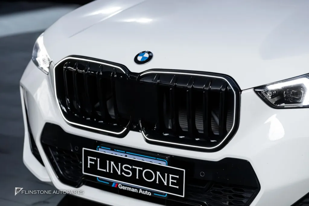 BMW x1 U11 เบรคแท้ กระจัง LED
