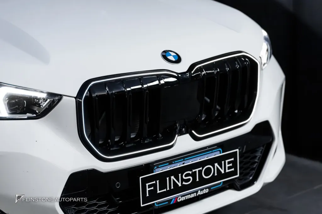 BMW x1 U11 เบรคแท้ กระจัง LED