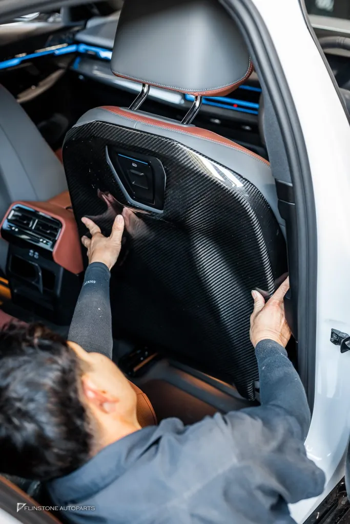 BMW i5 G60 排气管Usus 座椅背板碳纤维