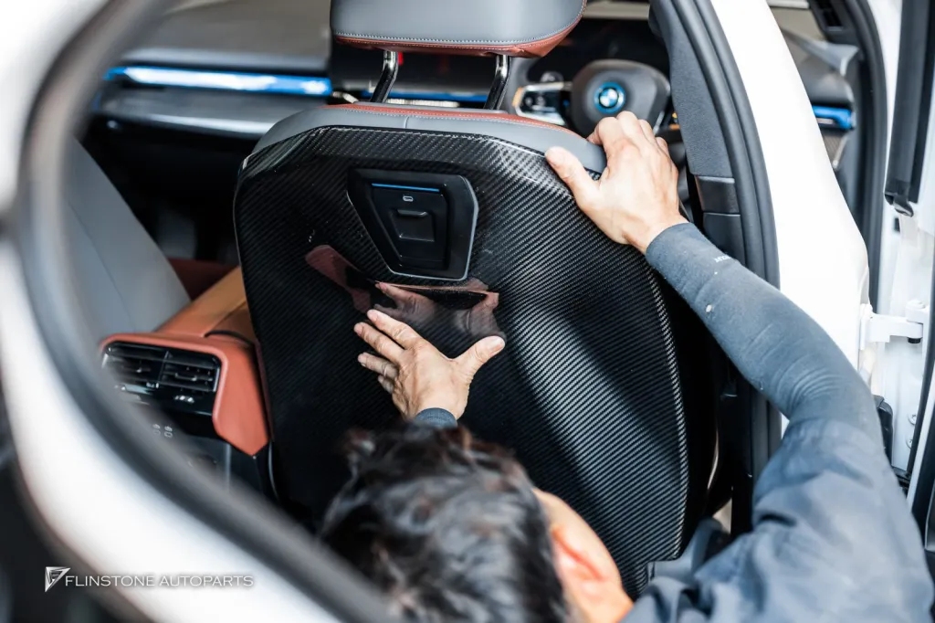 BMW i5 G60 排气管Usus 座椅背板碳纤维