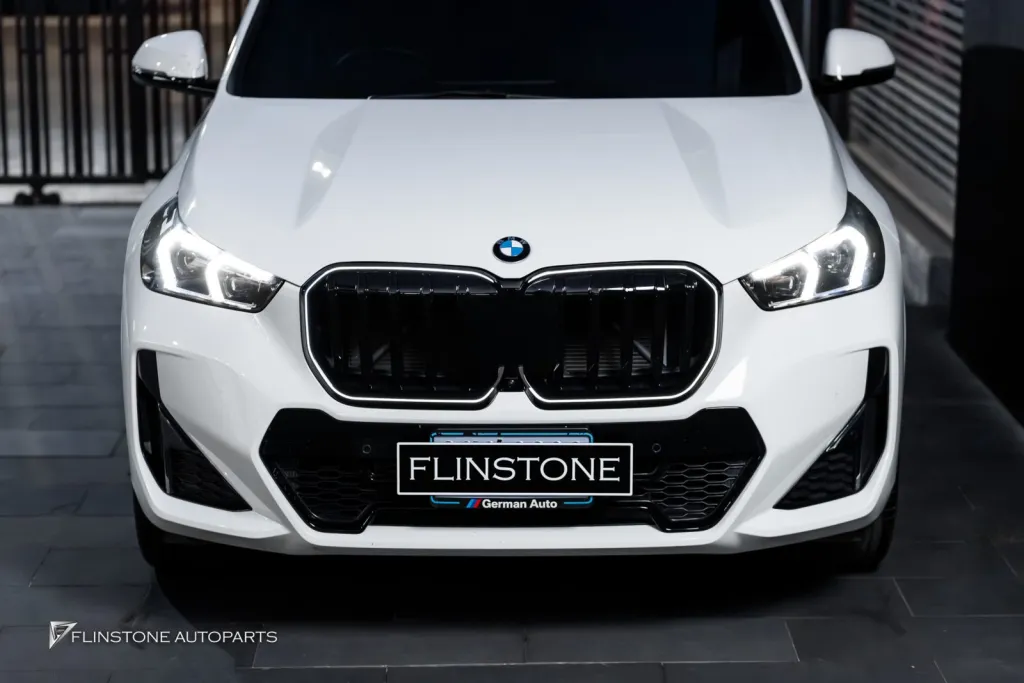 BMW x1 U11 เบรคแท้ กระจัง LED