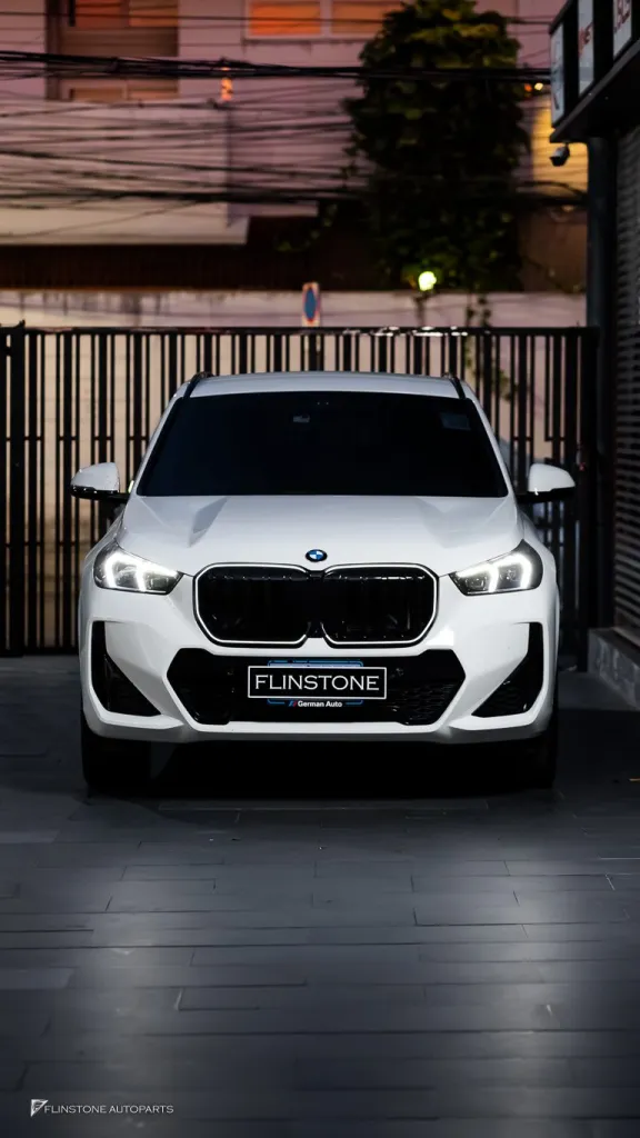 BMW x1 U11 เบรคแท้ กระจัง LED