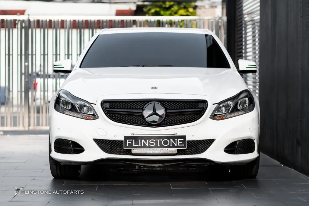 Mercedes Benz W212 facelift กระจัง แป้นเหยียบ