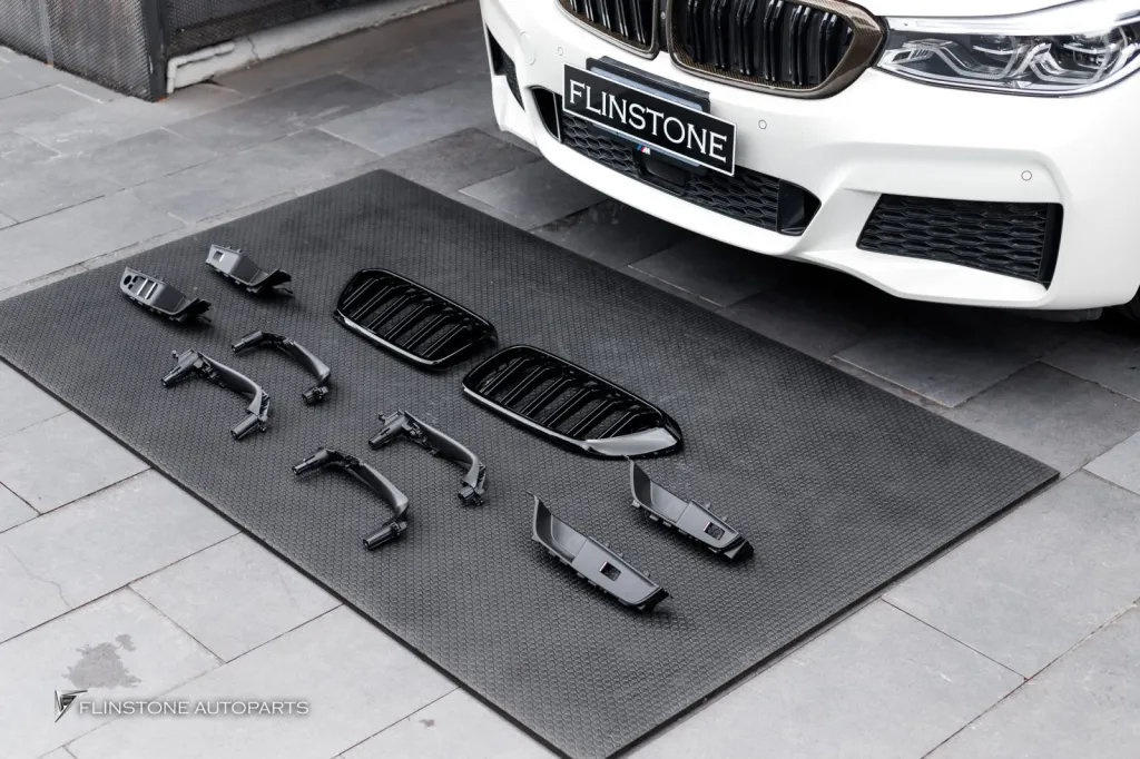 BMW F32 Grille door interior