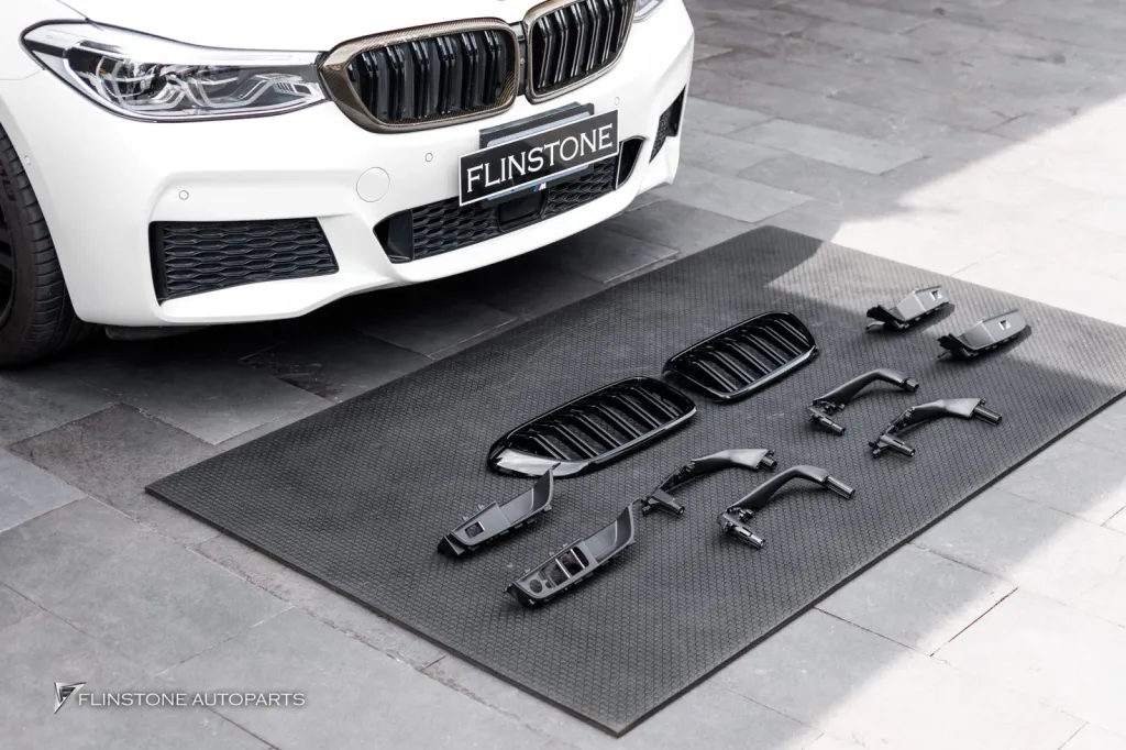 BMW F32 Grille door interior
