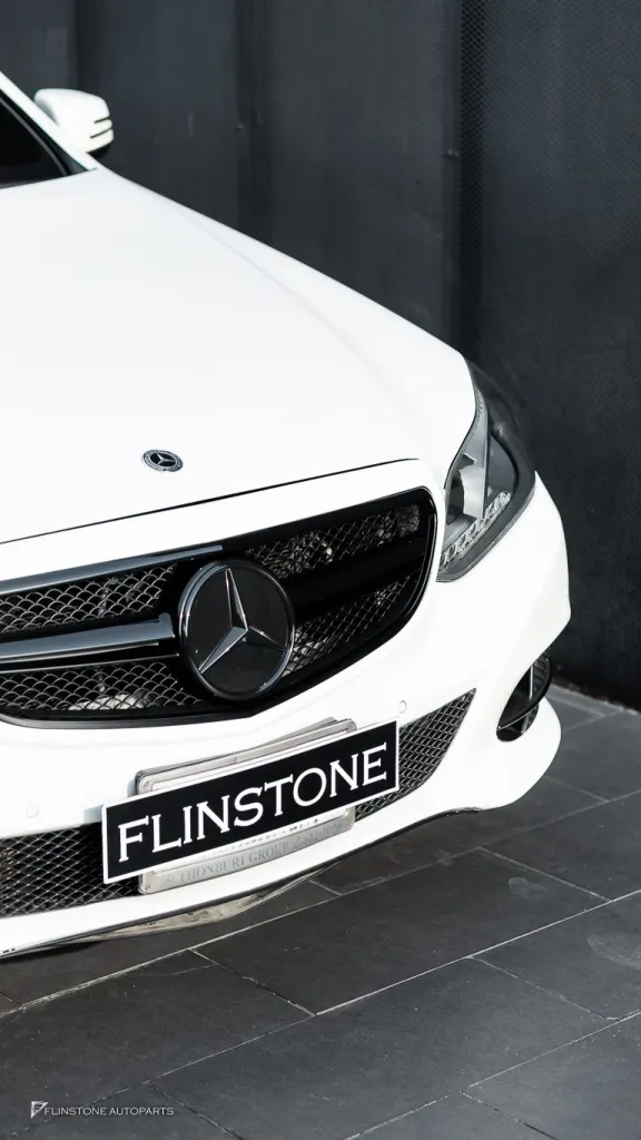 Mercedes Benz W212 facelift กระจัง แป้นเหยียบ