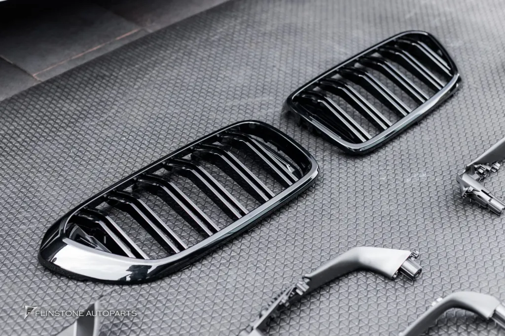 BMW F32 Grille door interior