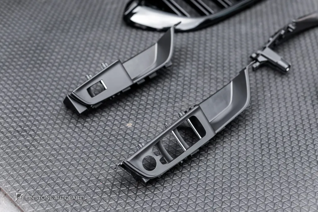 BMW F32 Grille door interior