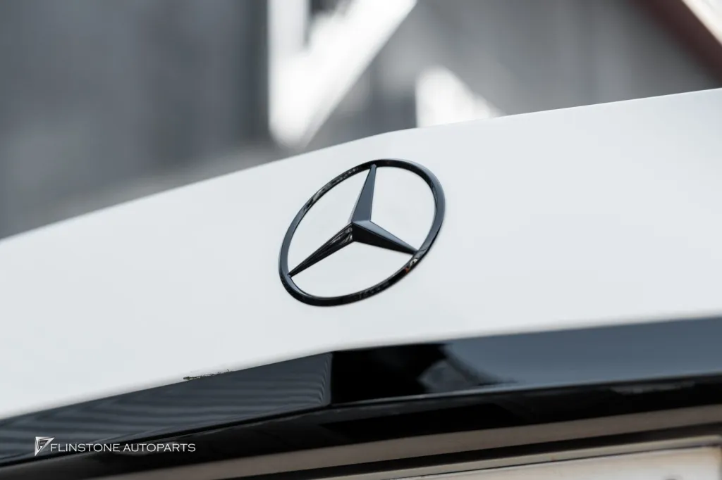 Mercedes Benz W212 facelift กระจัง แป้นเหยียบ