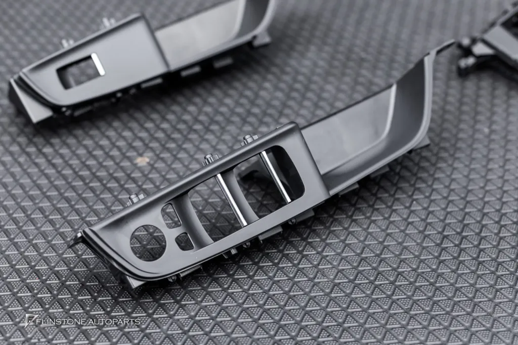 BMW F32 Grille door interior