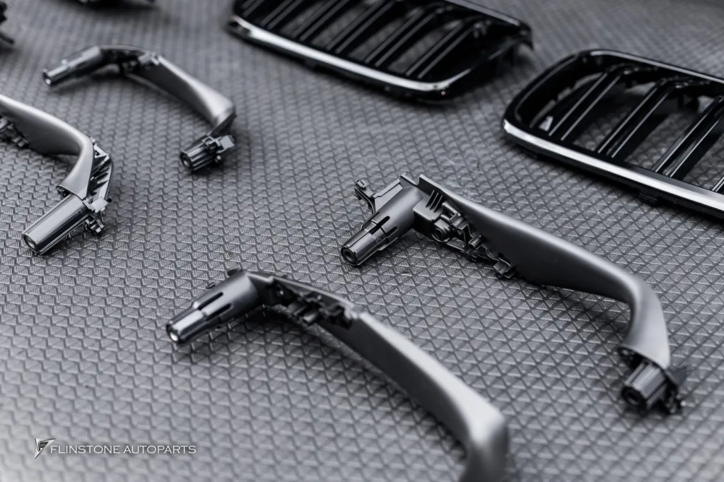 BMW F32 Grille door interior