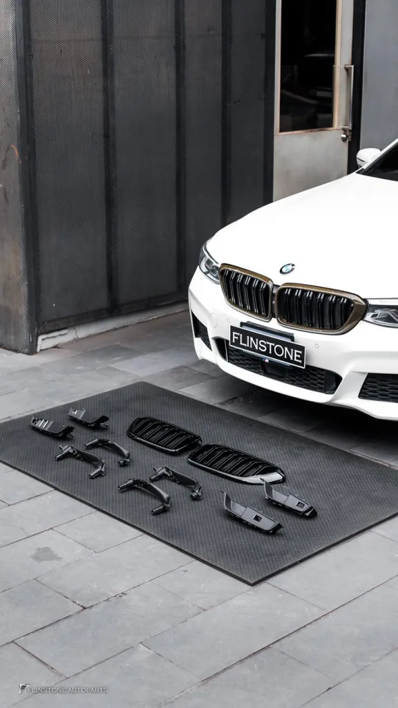 BMW F32 Grille door interior