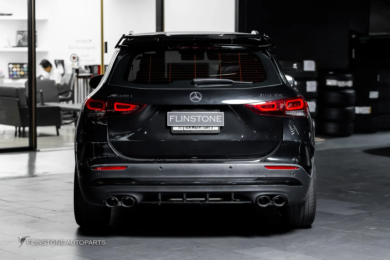 Mercedes Benz GLA สปอยเลอร์หลังคา
