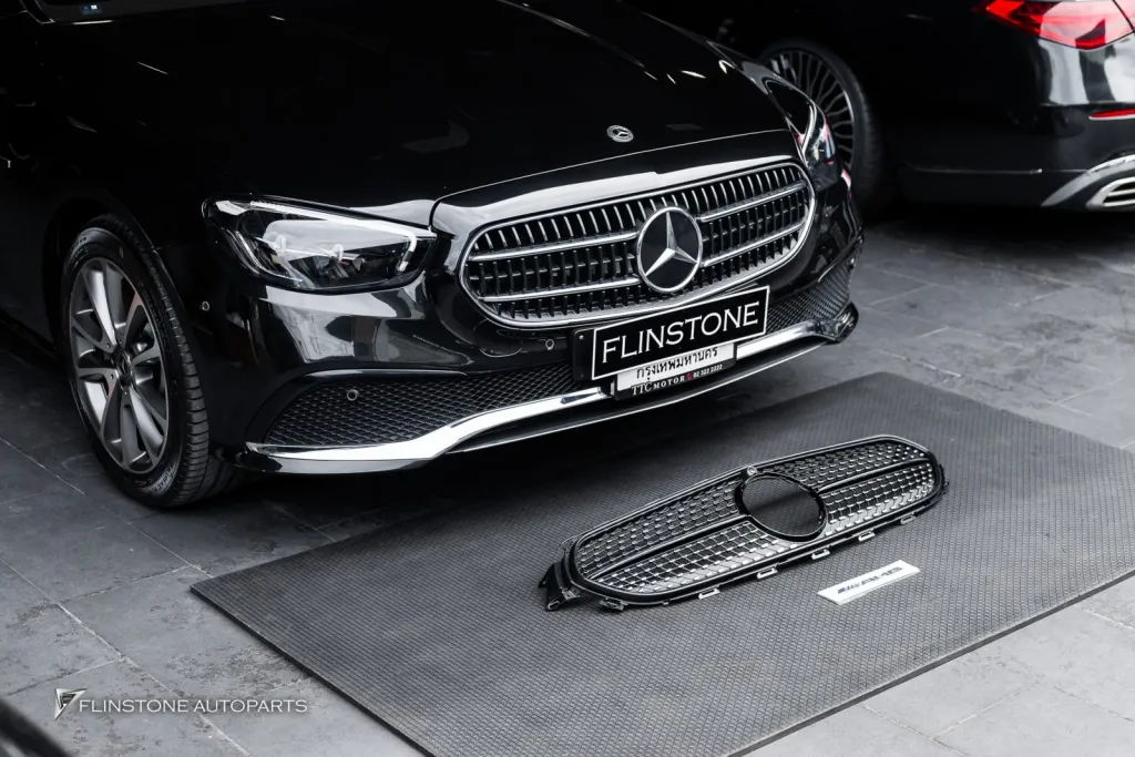 Mercedes Benz W213 กระจัง โลโก้ AMG