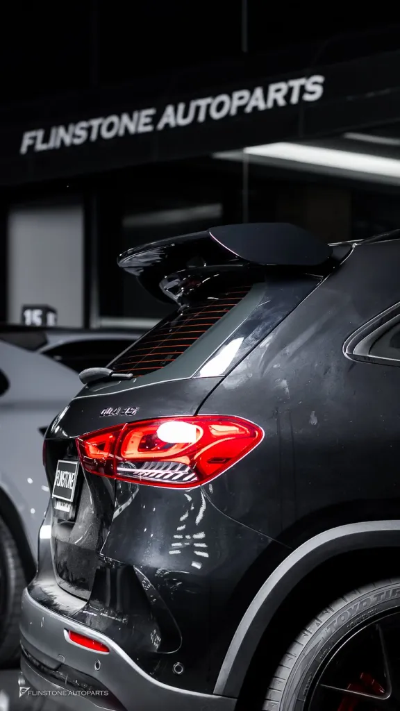Mercedes Benz GLA สปอยเลอร์หลังคา