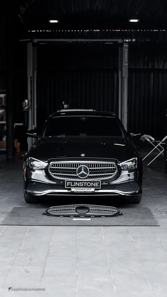 Mercedes Benz W213 กระจัง โลโก้ AMG