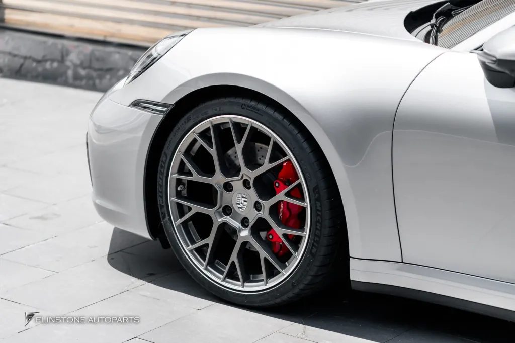 Porsche 992 ยาง