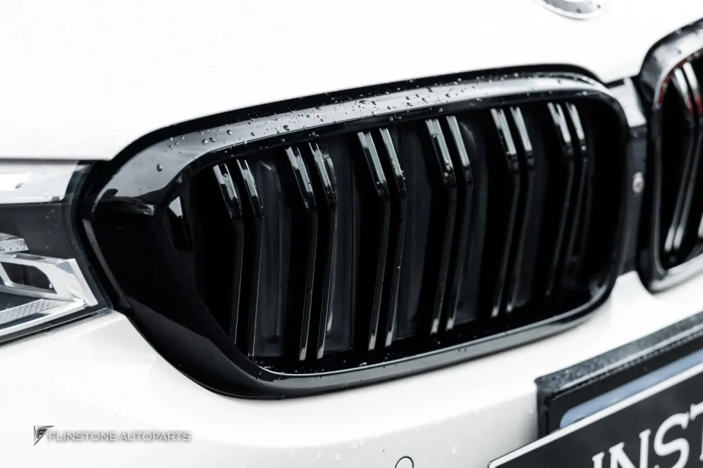 BMW F32 Grille door interior