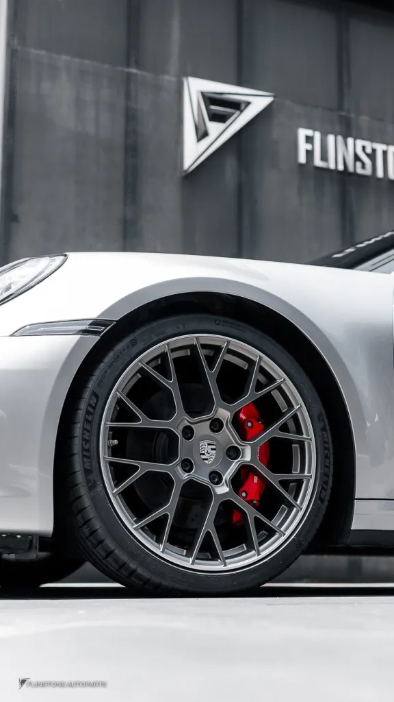 Porsche 992 ยาง