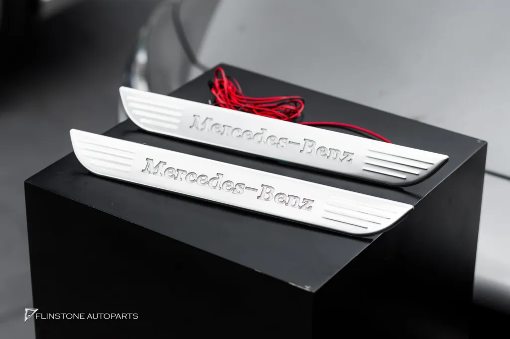 Mercedes Benz Aclass กาบบันได LED