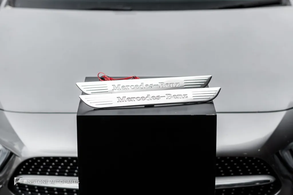 Mercedes Benz Aclass กาบบันได LED