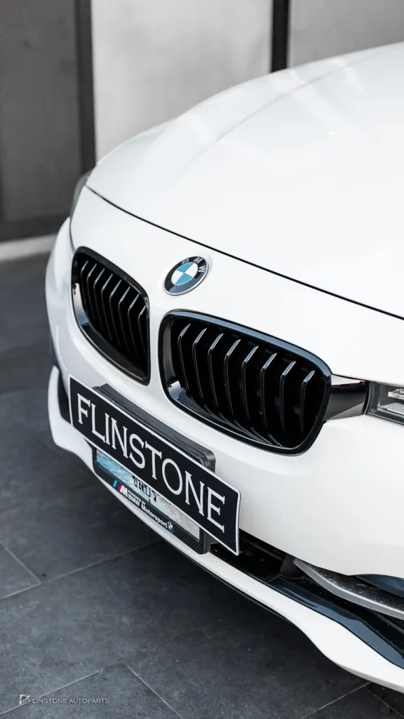 BMW F30 กระจัง กรอบป้าย