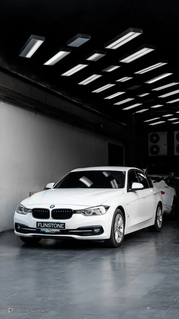 BMW F30 กระจัง กรอบป้าย