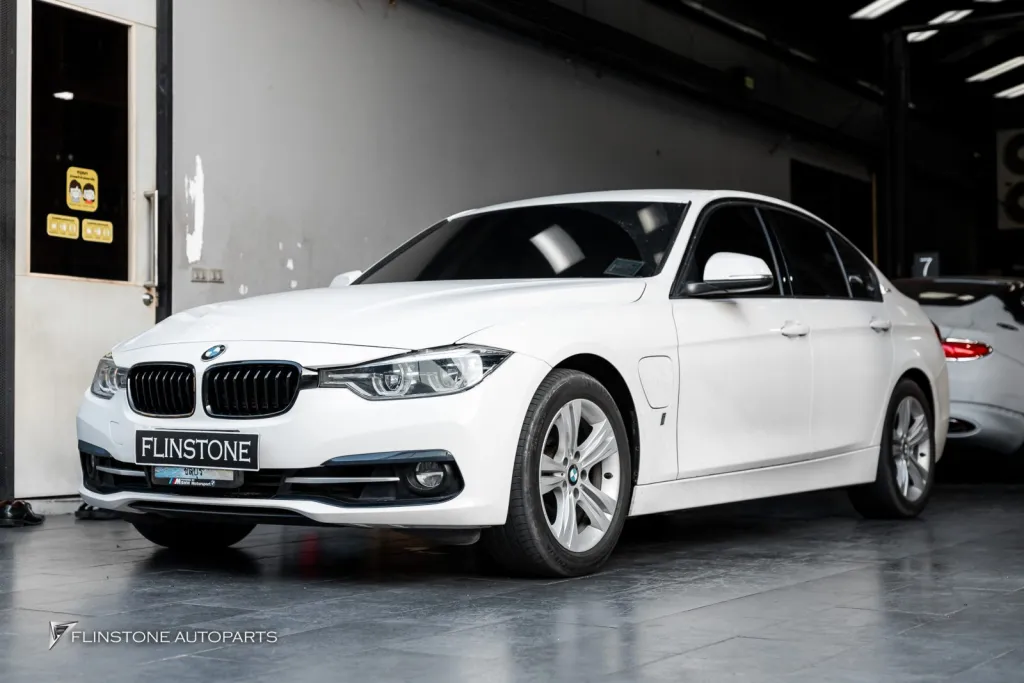 BMW F30 กระจัง กรอบป้าย
