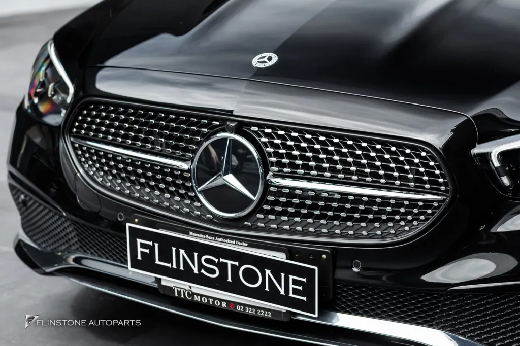 Mercedes Benz W213 กระจัง โลโก้ AMG