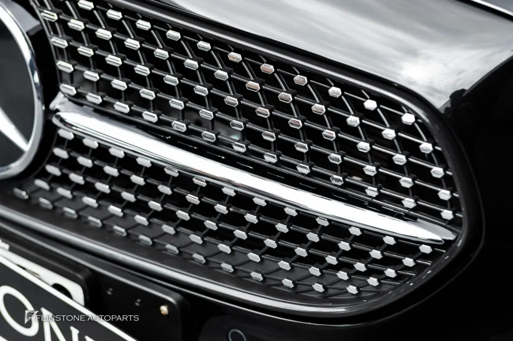 Mercedes Benz W213 กระจัง โลโก้ AMG
