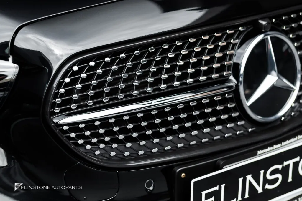 Mercedes Benz W213 กระจัง โลโก้ AMG