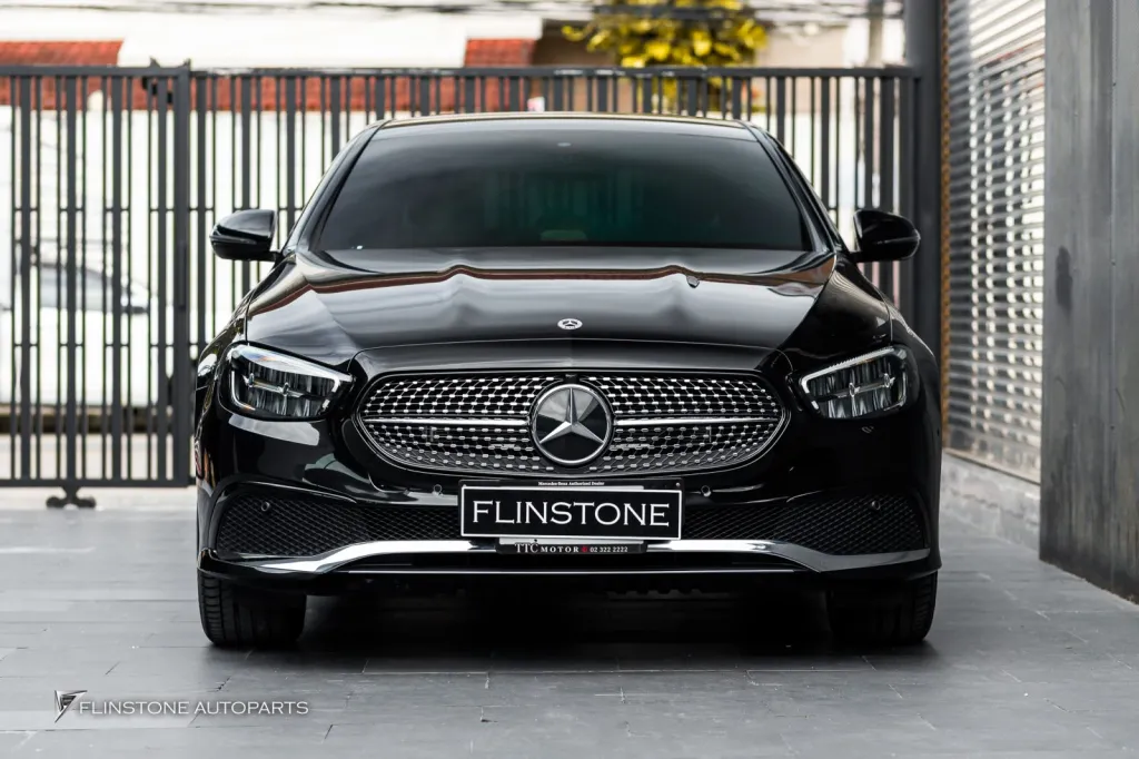Mercedes Benz W213 กระจัง โลโก้ AMG