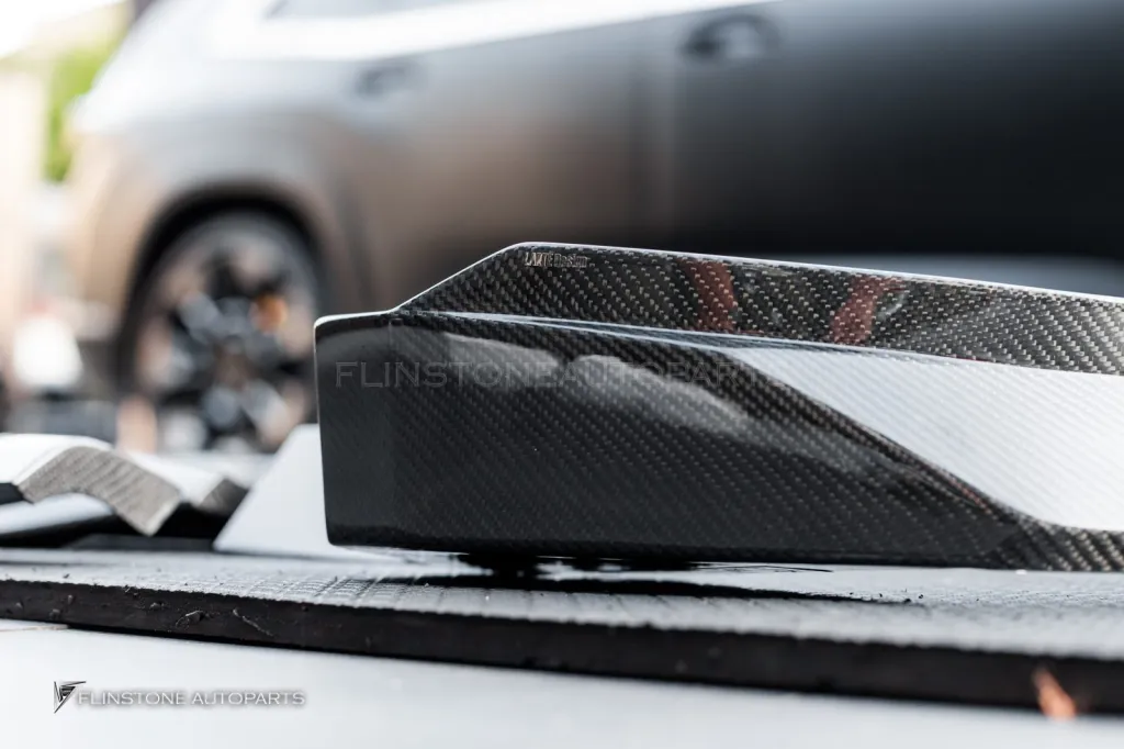 BMW XM พาร์ทคาร์บอนรอบคัน Larte Design