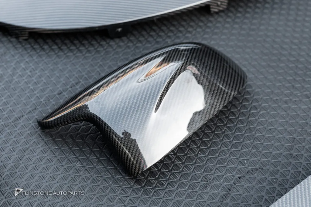 BMW XM พาร์ทคาร์บอนรอบคัน Larte Design