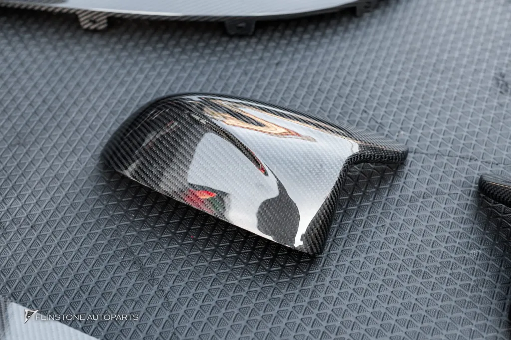 BMW XM พาร์ทคาร์บอนรอบคัน Larte Design