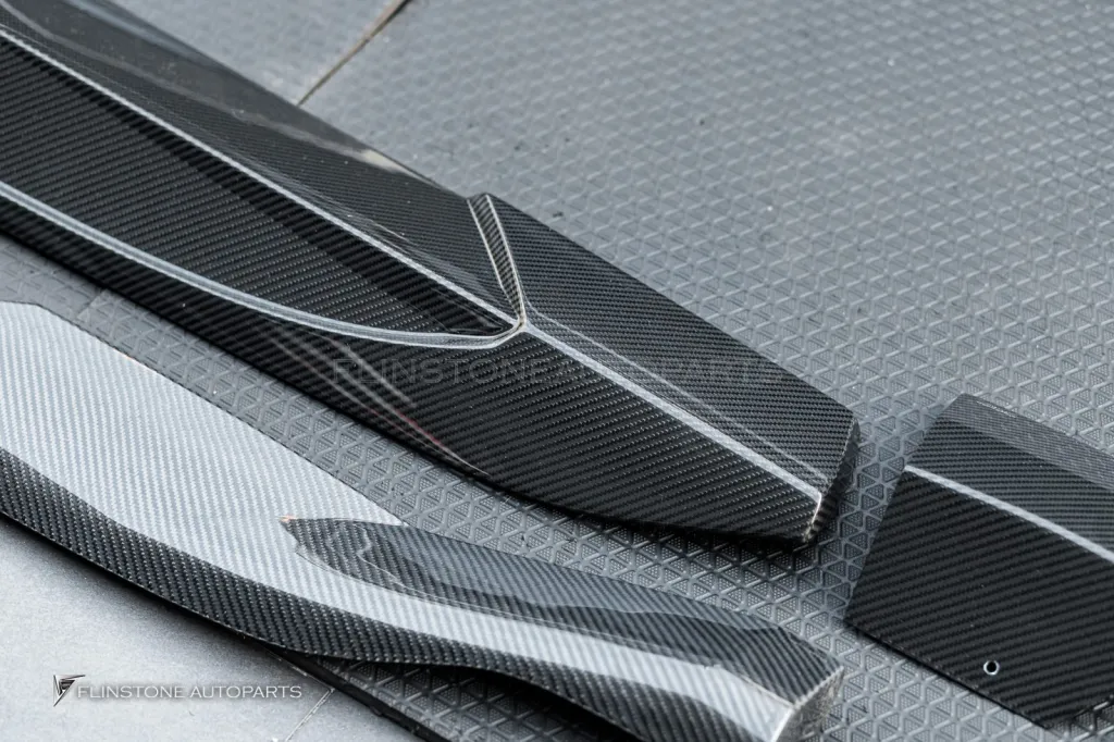 BMW XM พาร์ทคาร์บอนรอบคัน Larte Design