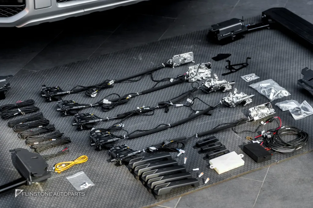 Mercedes Benz Gclass 滑动侧踏板电吸门 Keyless