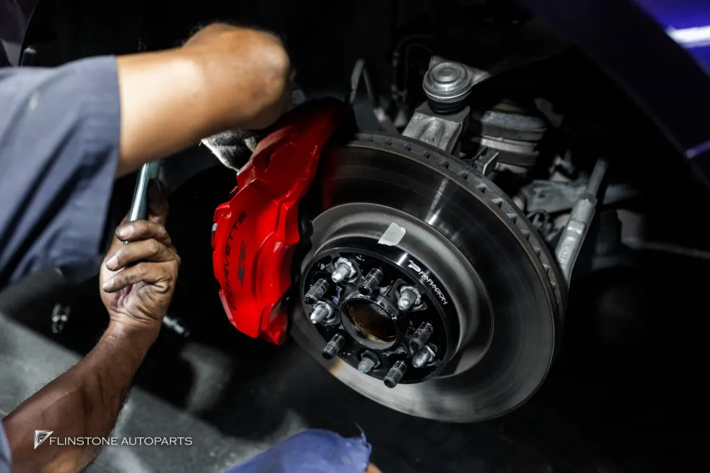 Corvette C8 เปลี่ยนผ้าเบรค