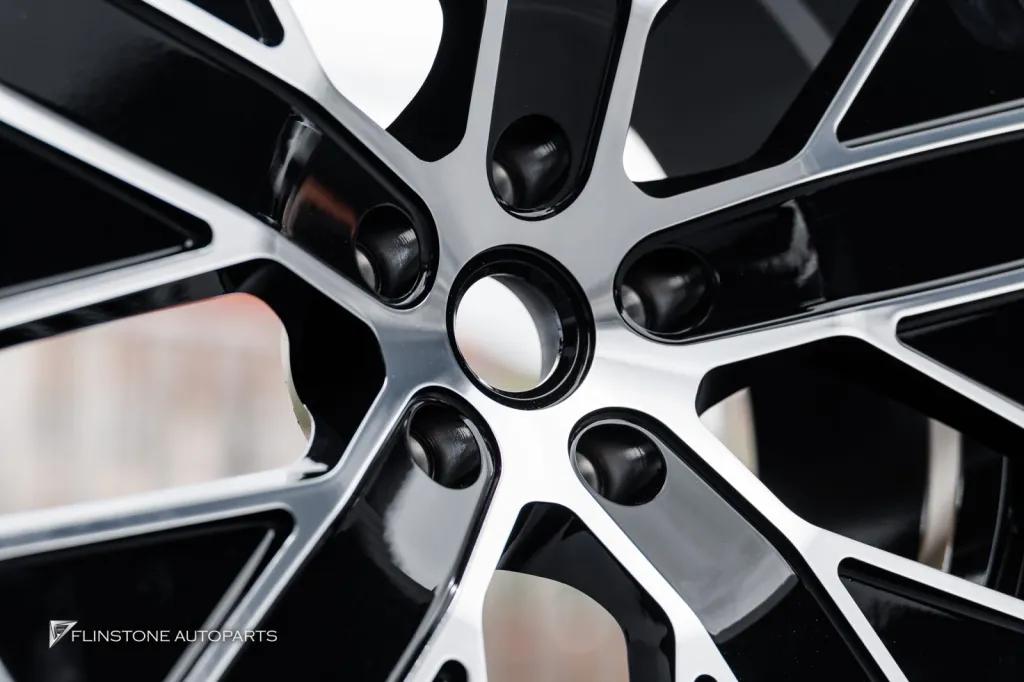 Porsche Macan Ev ล้อ Usus