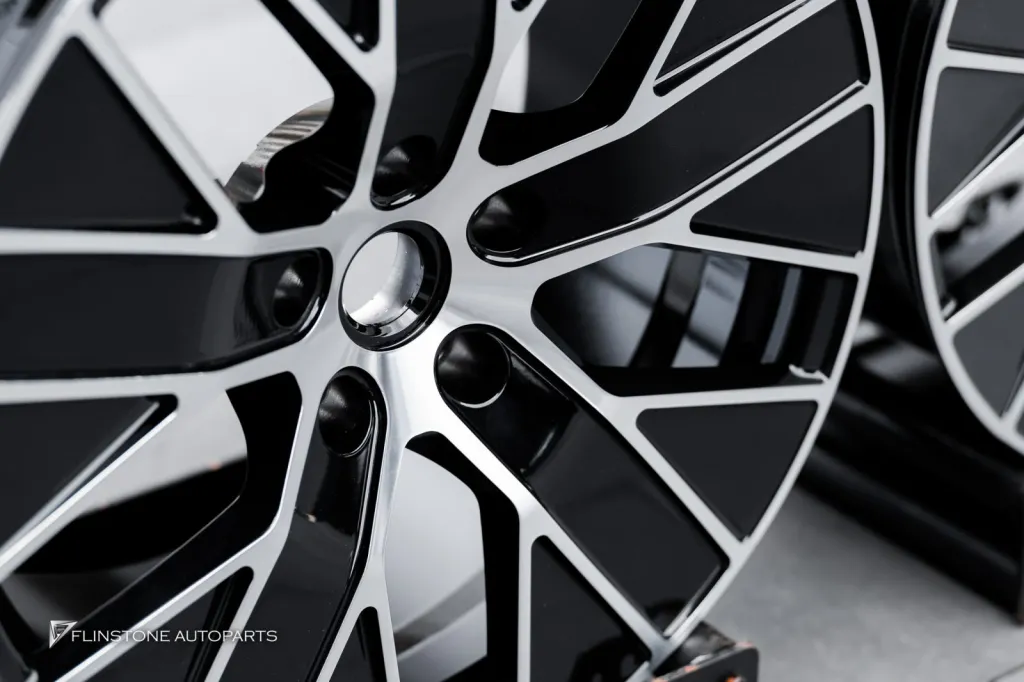 Porsche Macan Ev ล้อ Usus