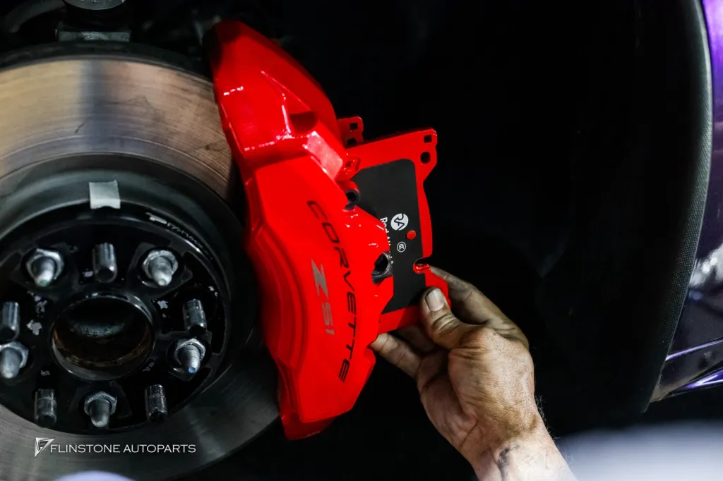 Corvette C8 เปลี่ยนผ้าเบรค