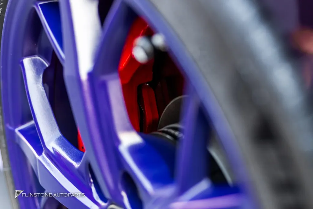 Corvette C8 เปลี่ยนผ้าเบรค