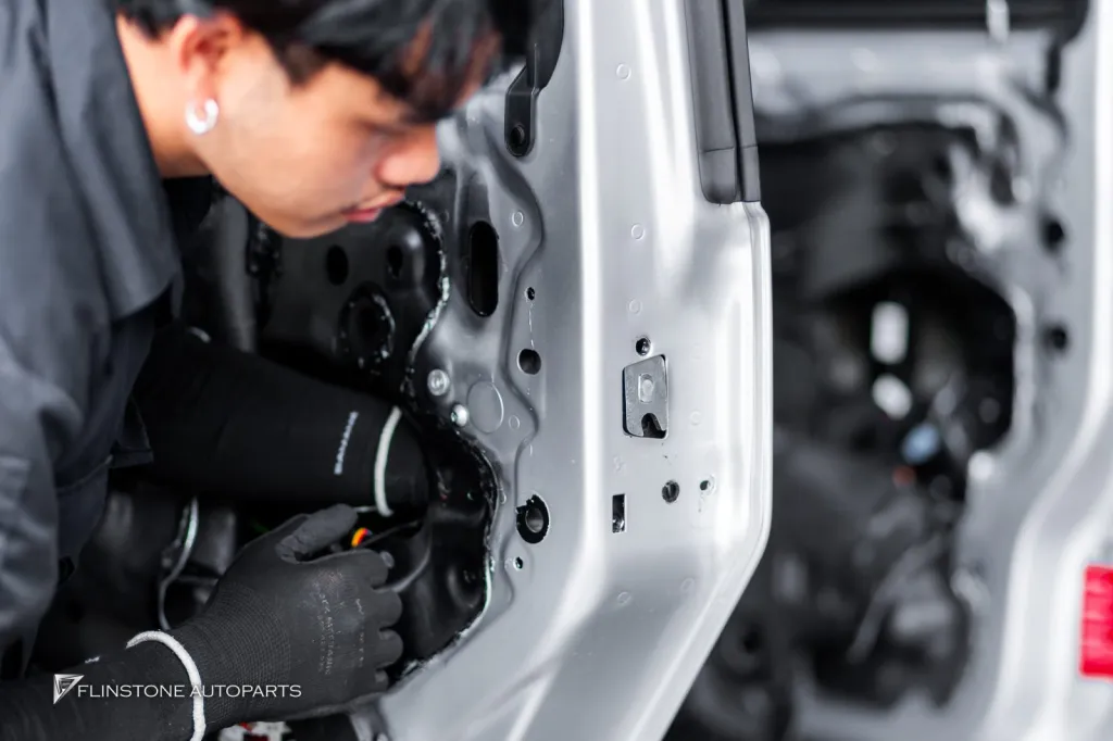 Mercedes Benz Gclass 滑动侧踏板电吸门 Keyless