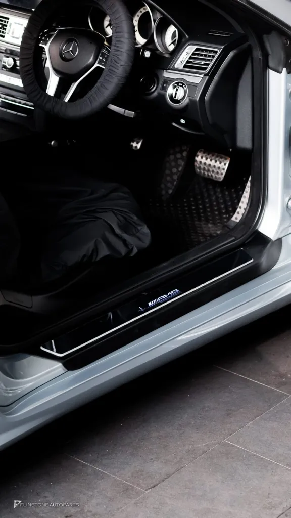 Mercedes Benz W207 ลิ้น ดิฟ กระจัง กาบบันได LED ล้อ Usus