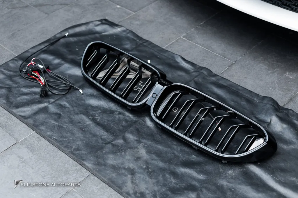 BMW G30 กระจัง LED
