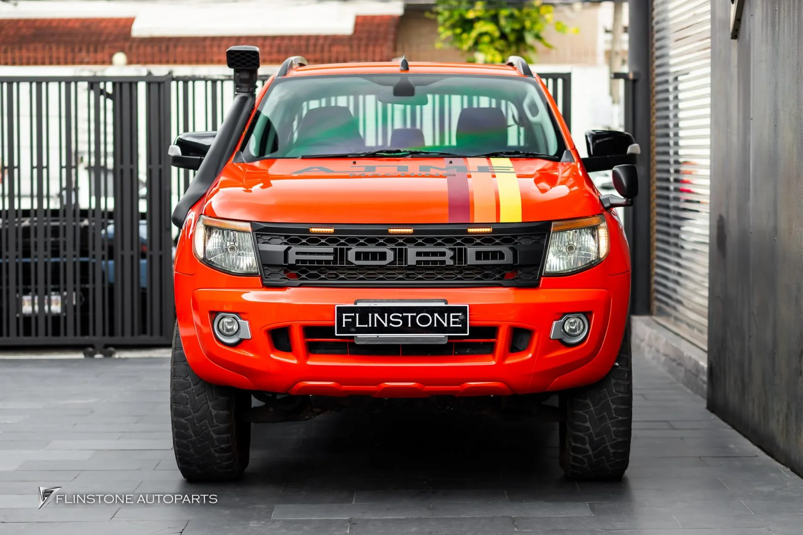 Ford Ranger บันไดไฟฟ้า