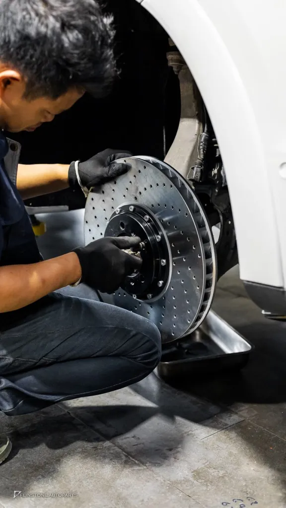 Porsche Cayenne เบรค ล้อ