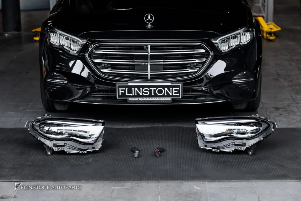 Mercedes Benz W214 ไฟหน้า Digital แท้